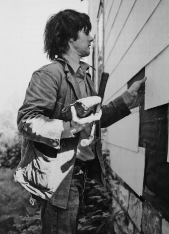 Figura 9. Gordon Matta-Clark trabajando en Splitting.