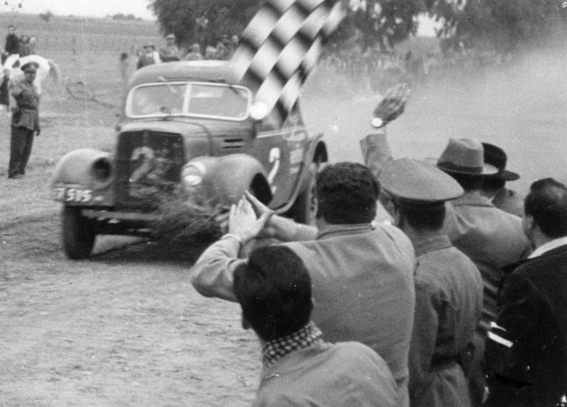 Juan Gálvez en La Pampa. Turismo Carretera en General Pico, c. 1955