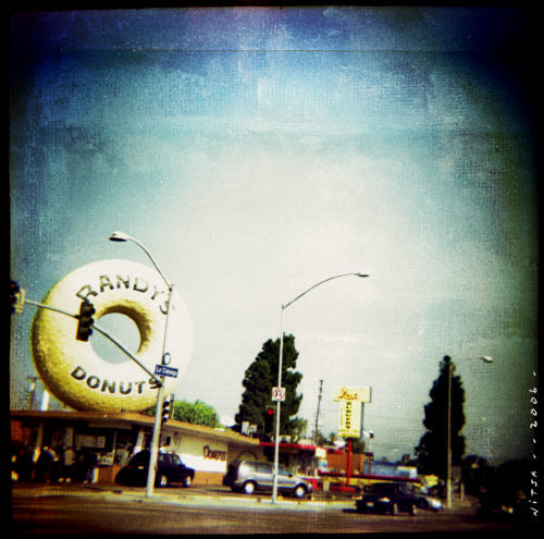 Randy's Donuts, Manchester Avenue, Los Angeles (fuente: nonphotography.com)