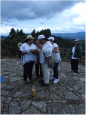 Fig. 14. Ceremonia de consagración de la chicha. Guatavita. Fuente: fotografía Ana María Carreira